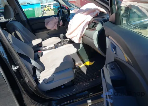 2019 Honda Pilot Lx z USA, uszkodzony, nr VIN 5FNYF6H11KB030968